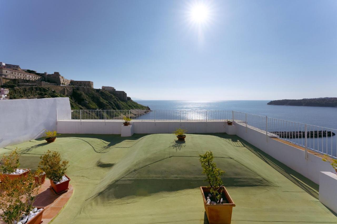 Torretta Corricella- Torretta Apartamento Procida Exterior foto